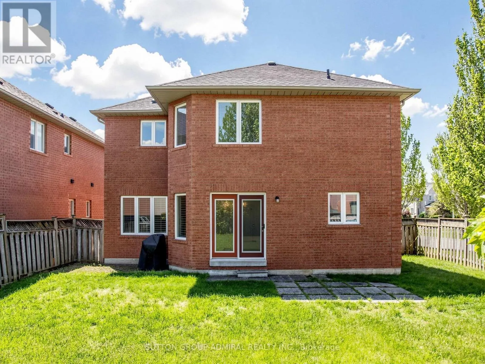 22 CANYON HILL AVENUE