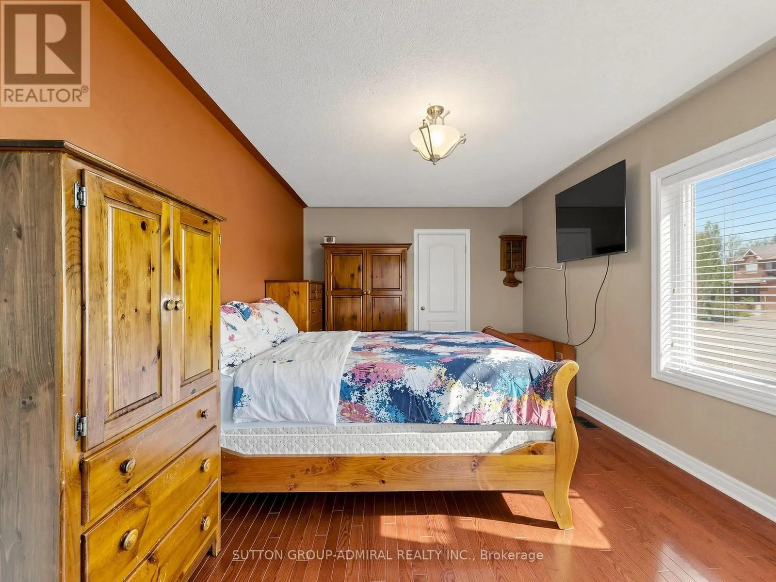 22 CANYON HILL AVENUE