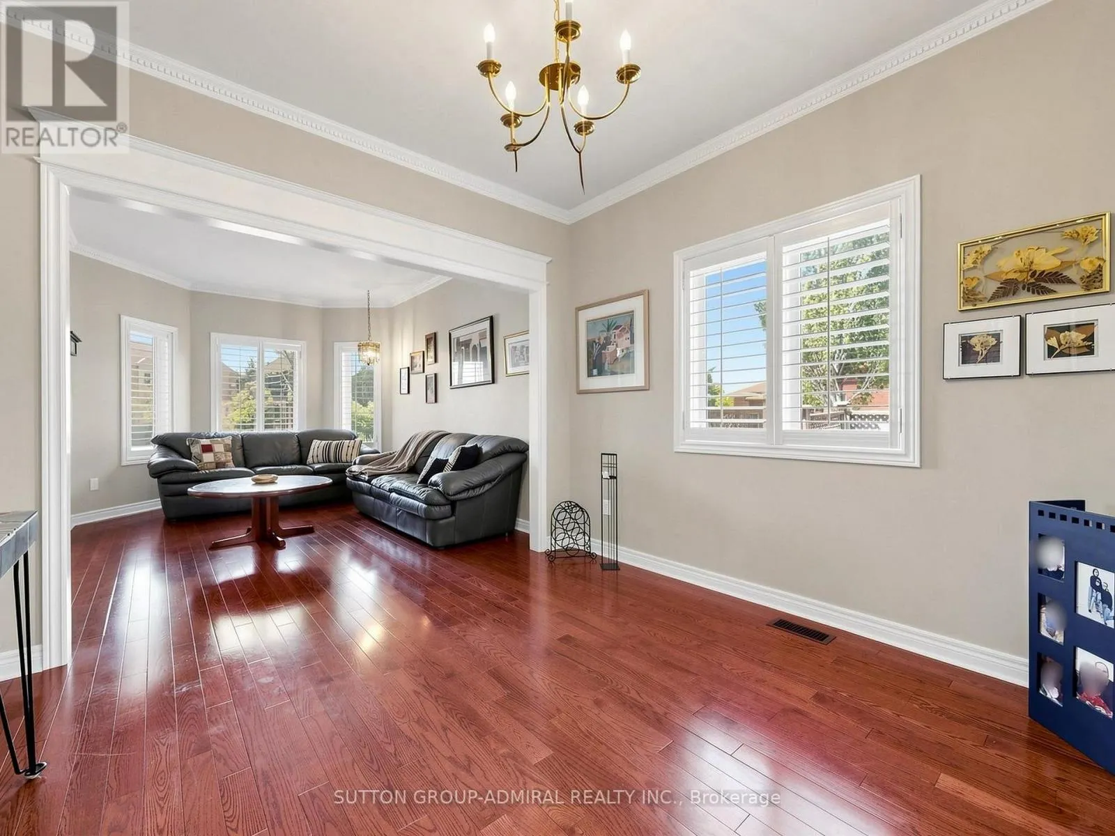 22 CANYON HILL AVENUE