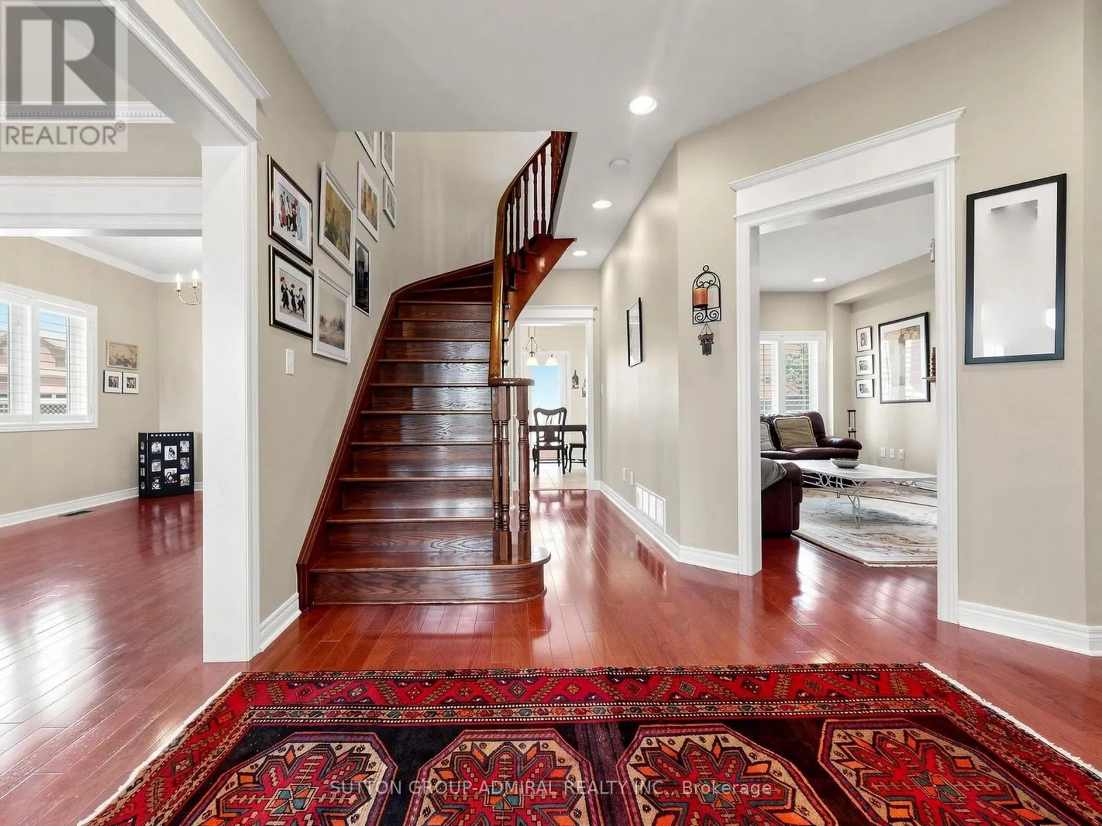 22 CANYON HILL AVENUE