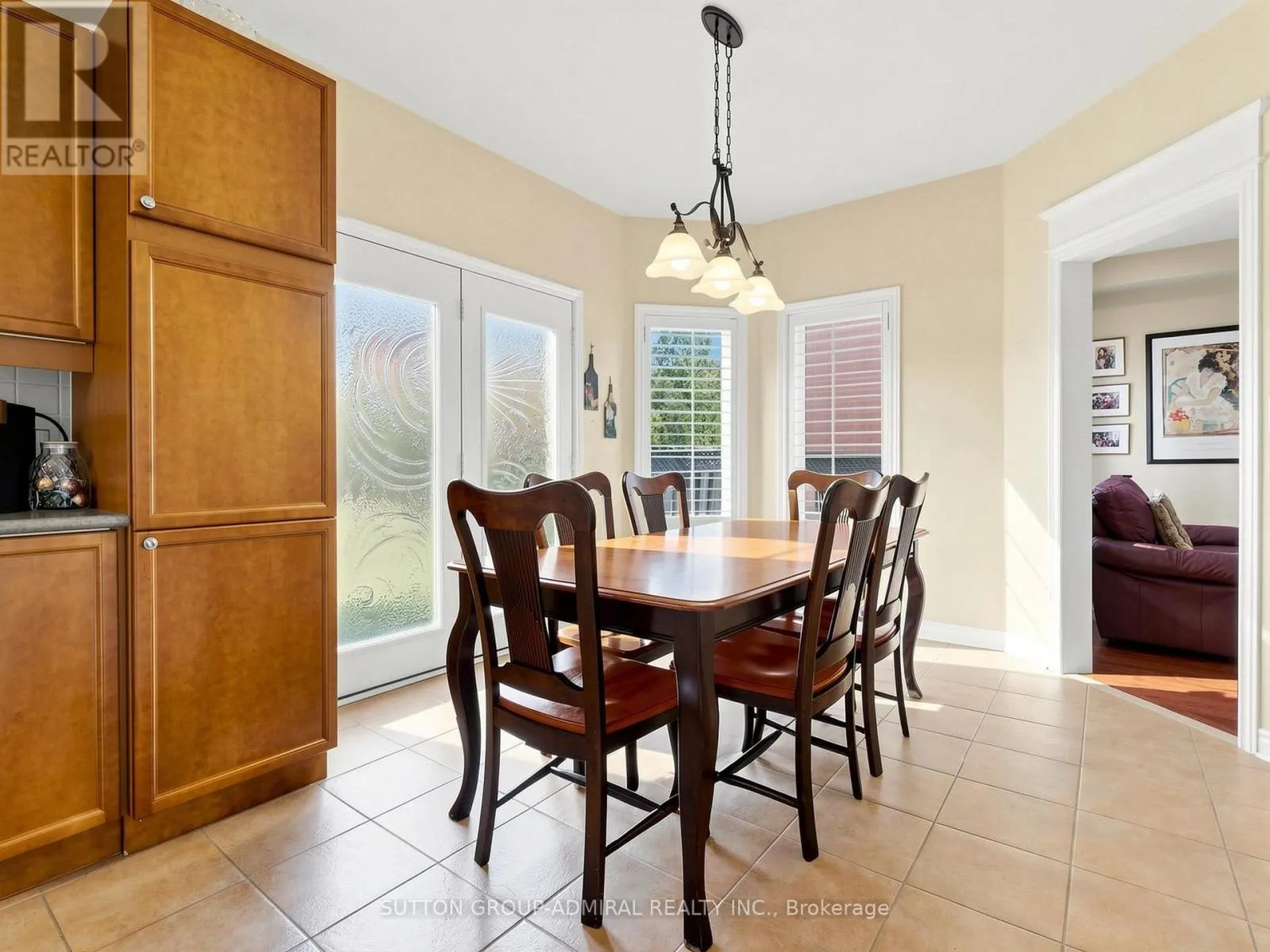 22 CANYON HILL AVENUE