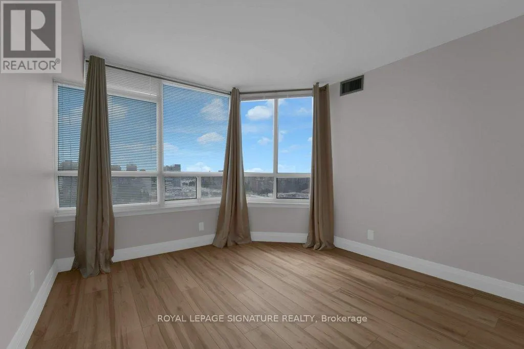 1404 - 22 CLARISSA DRIVE