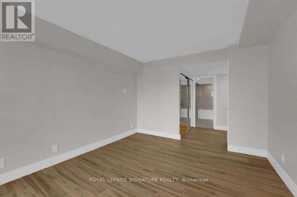 1404 - 22 CLARISSA DRIVE