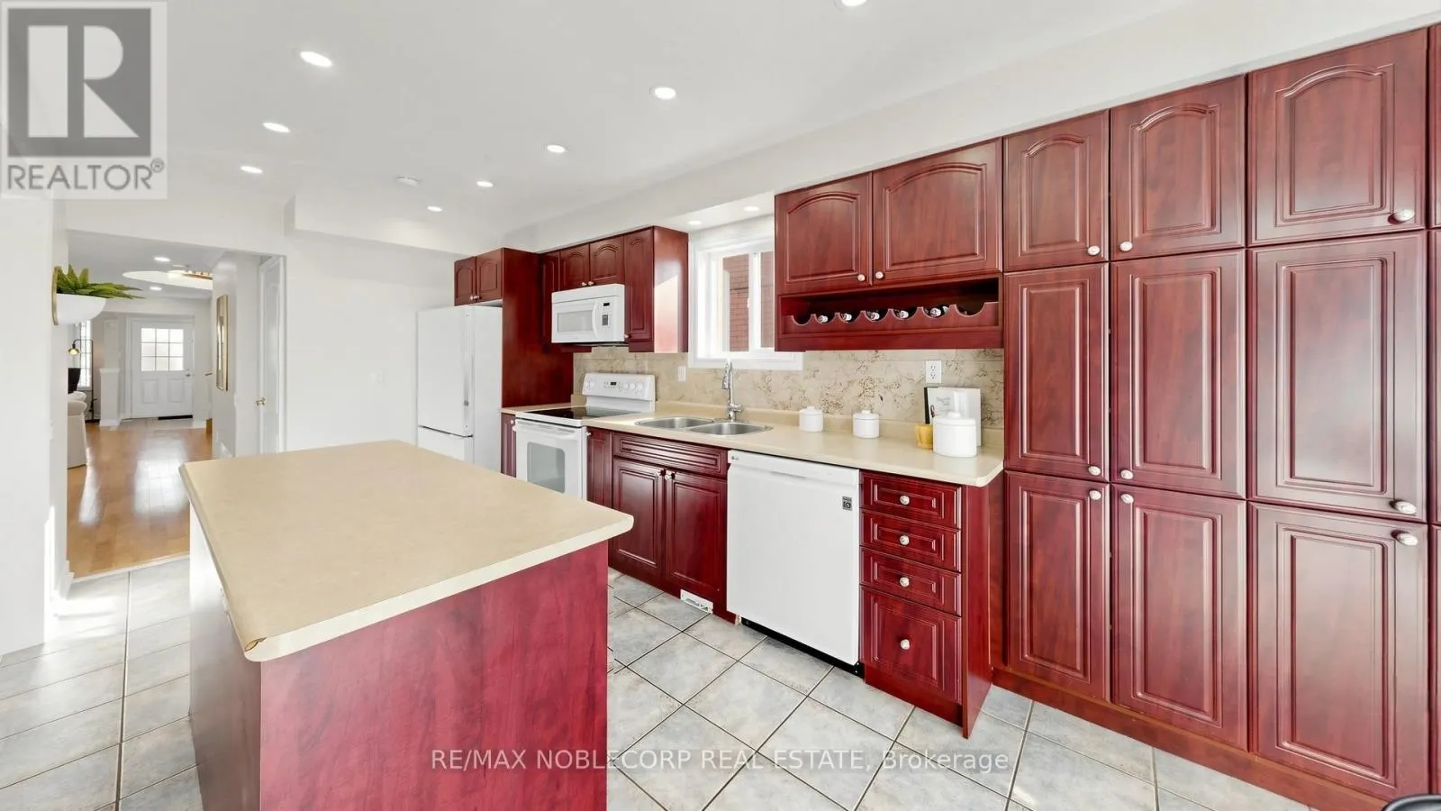 48 ED QUIGG WAY