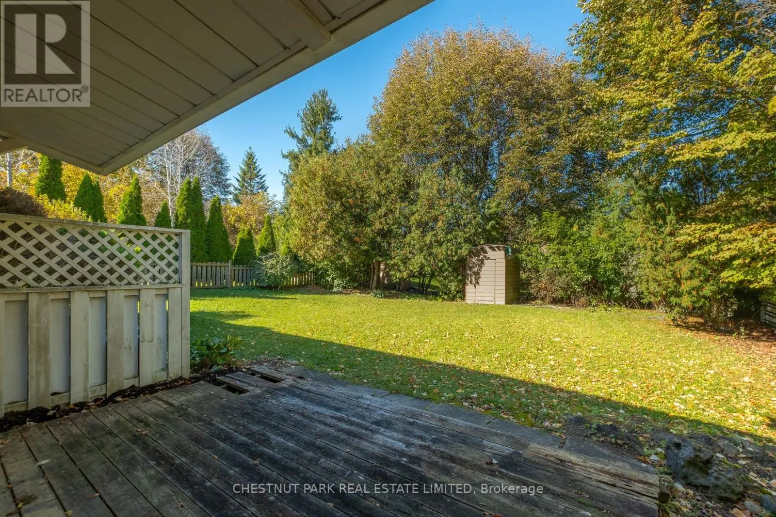 20 STRATHROY CRESCENT