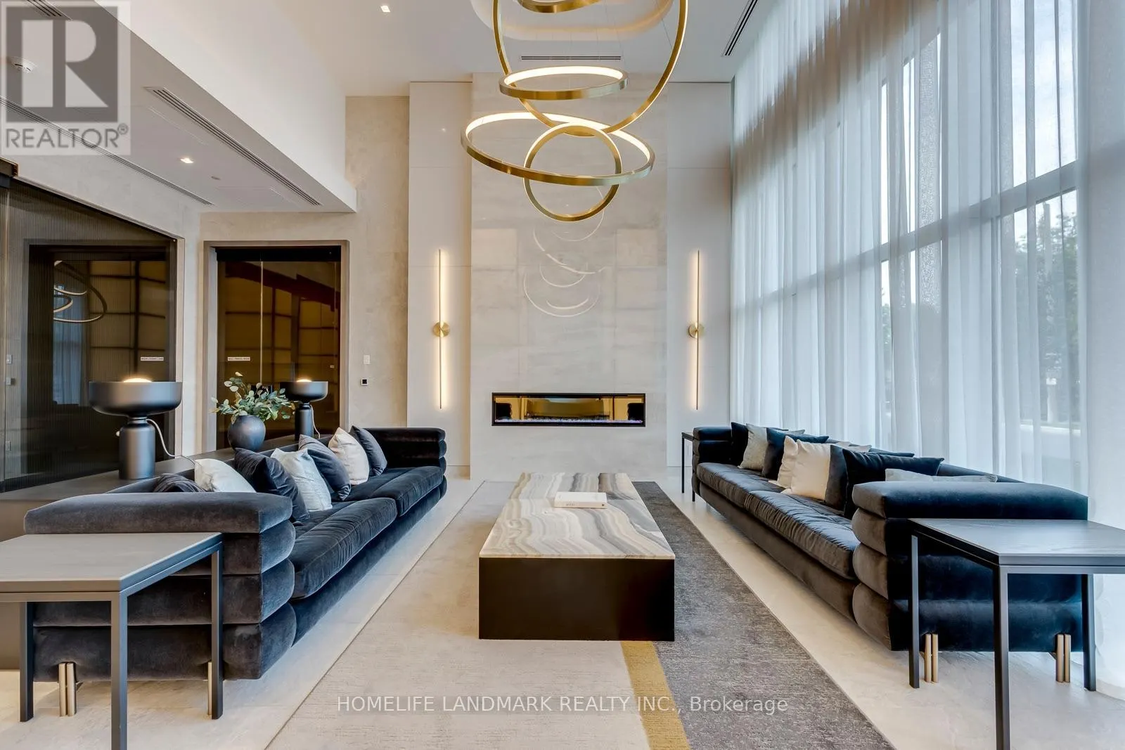 307 - 8888 YONGE STREET