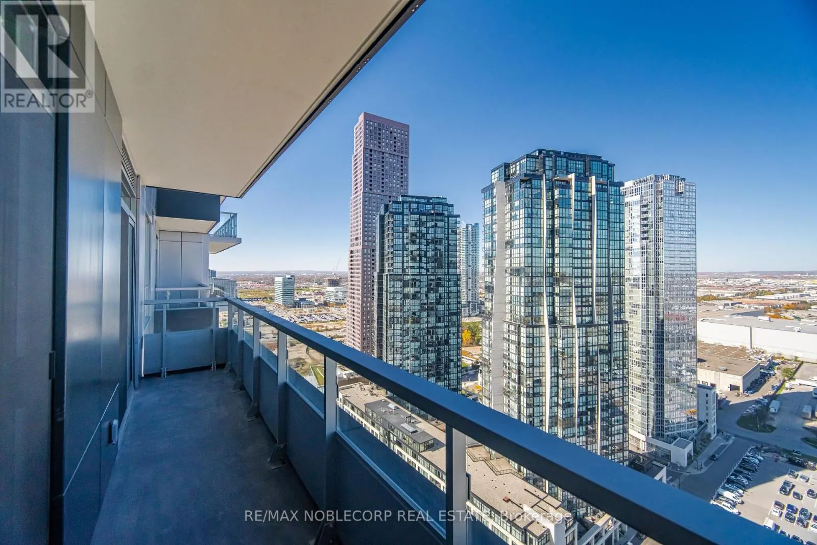 2501 - 5 MEADOWDALE ROAD