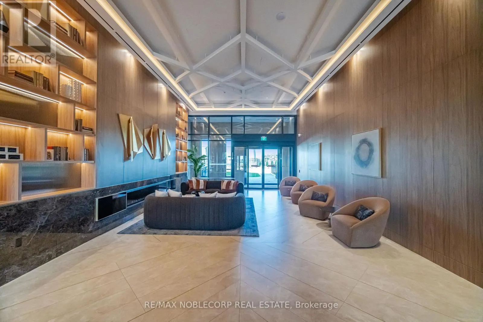 2501 - 5 MEADOWDALE ROAD