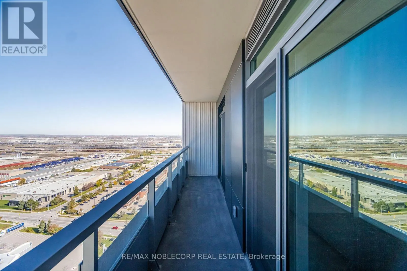 2501 - 5 MEADOWDALE ROAD