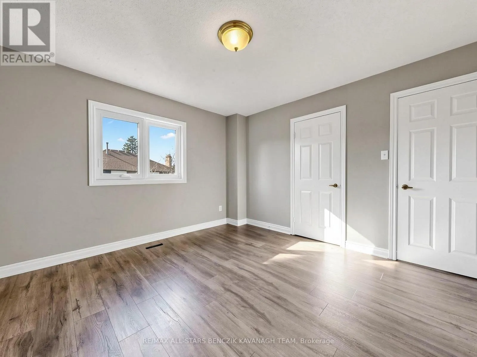 37 DOWLING CIRCLE