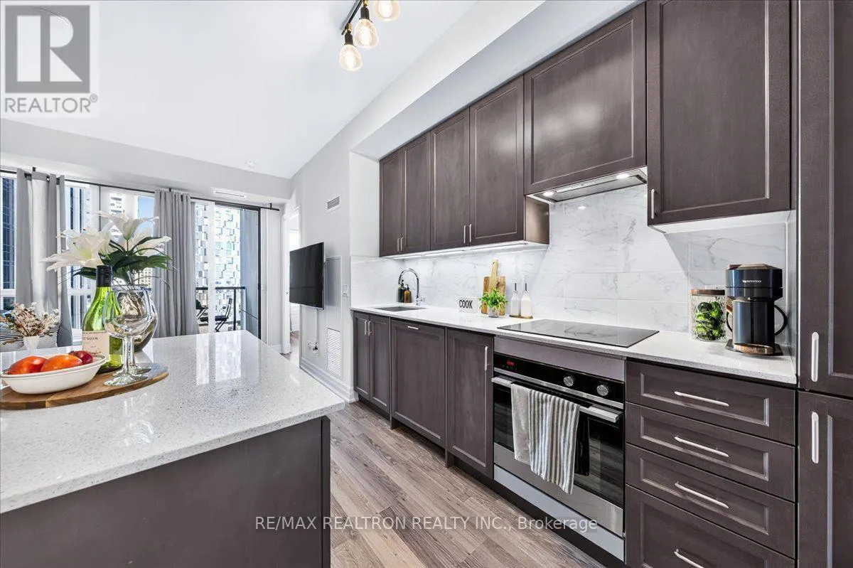 802 - 9075 JANE STREET