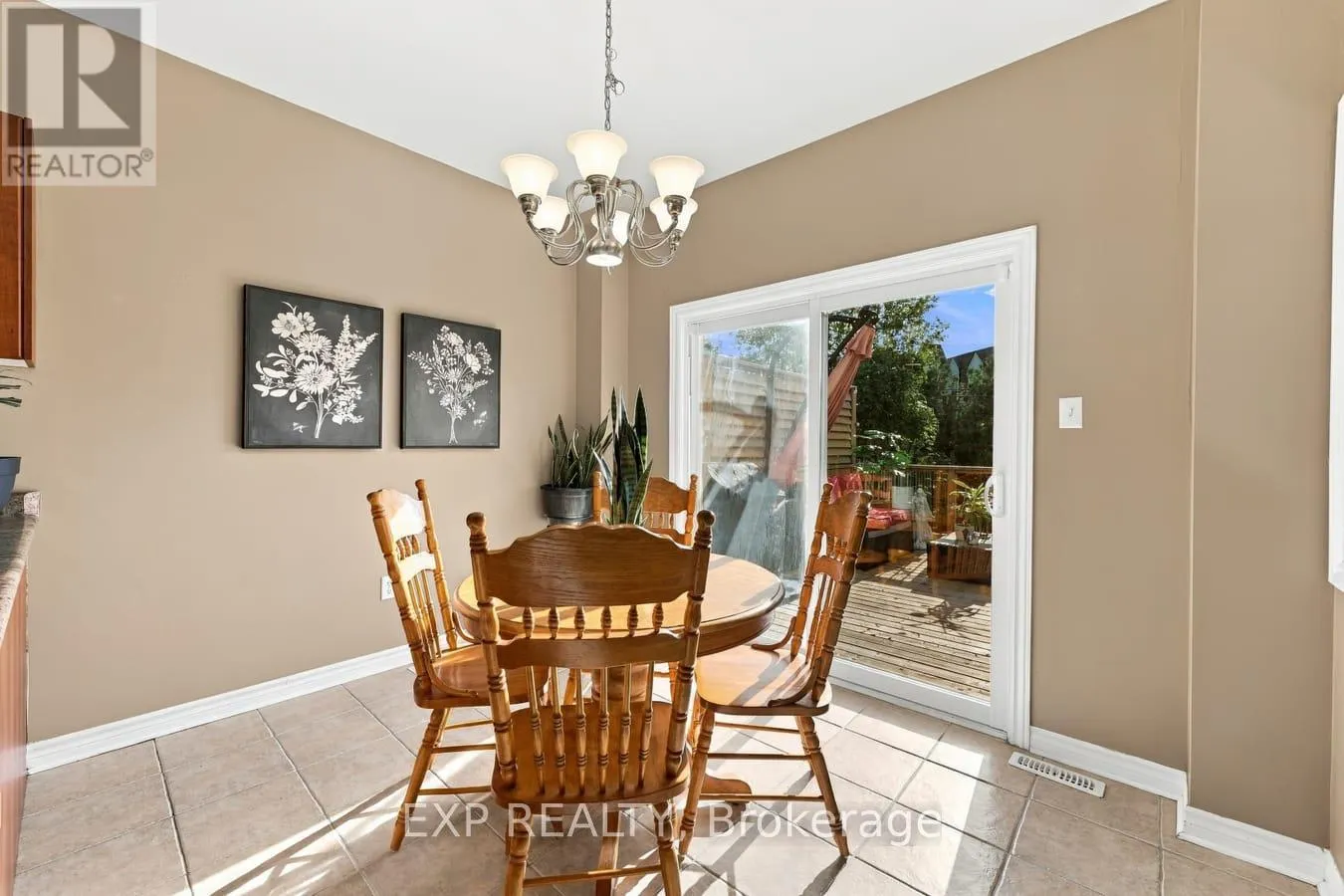 36 SALTZBURG CRESCENT