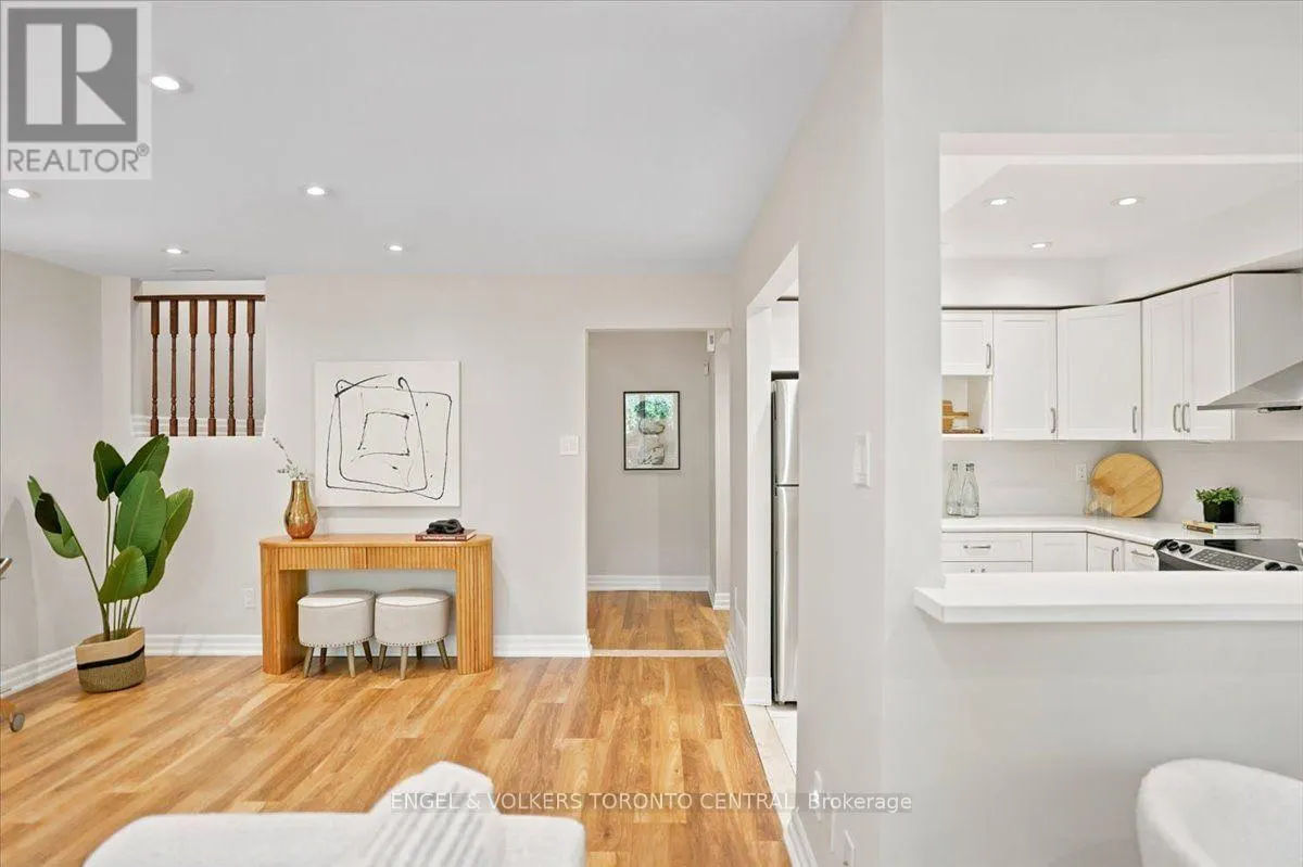 TH18 - 100 ARBORS LANE