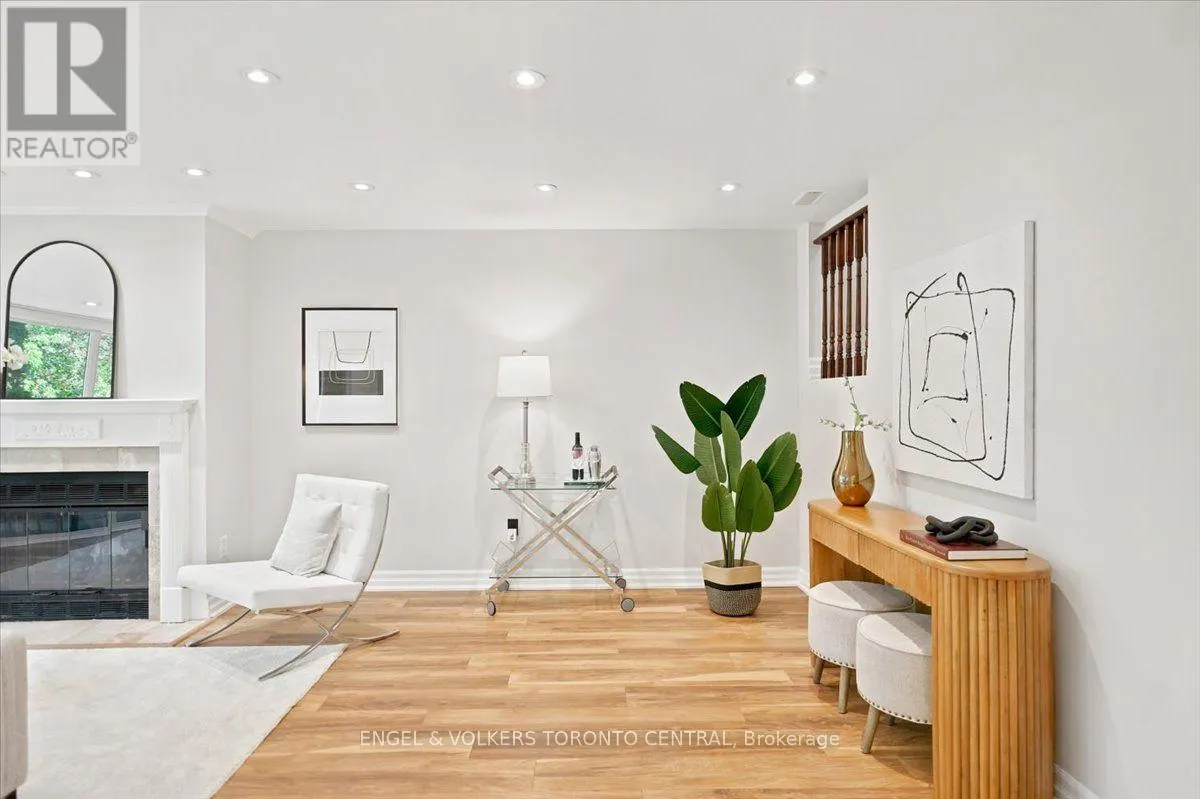TH18 - 100 ARBORS LANE