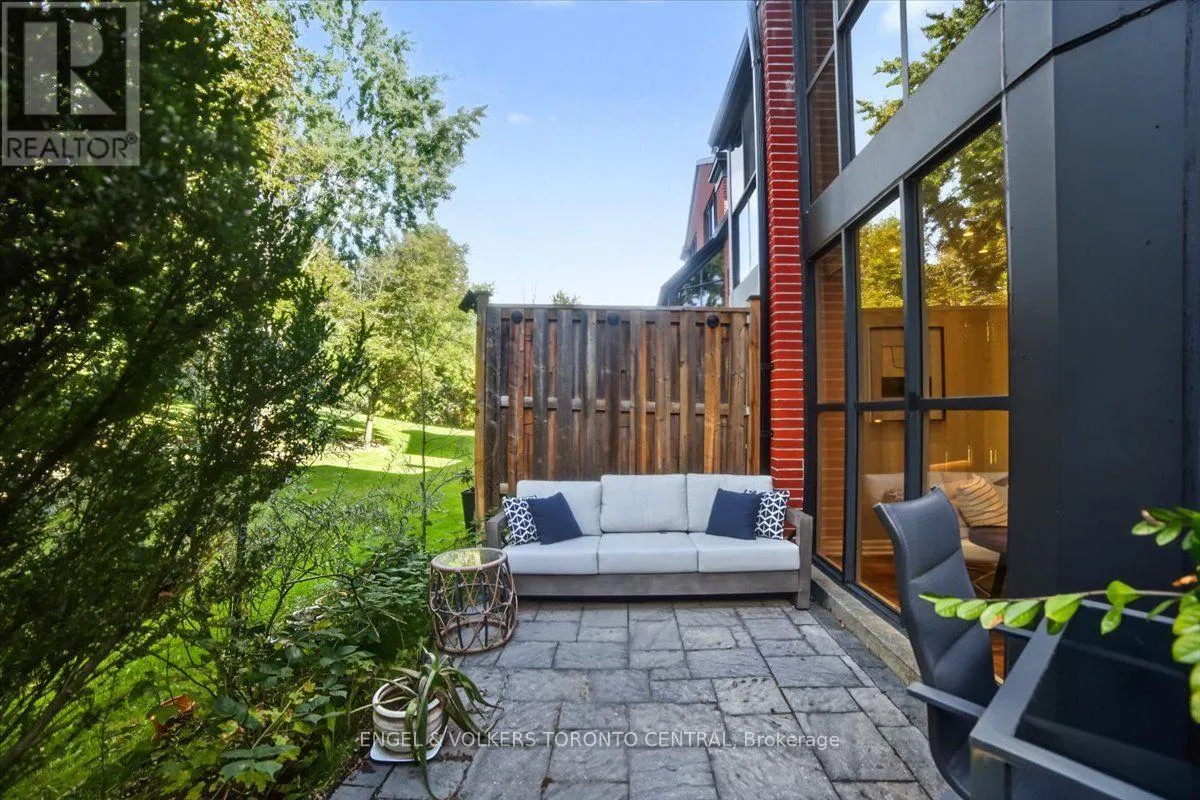 TH18 - 100 ARBORS LANE