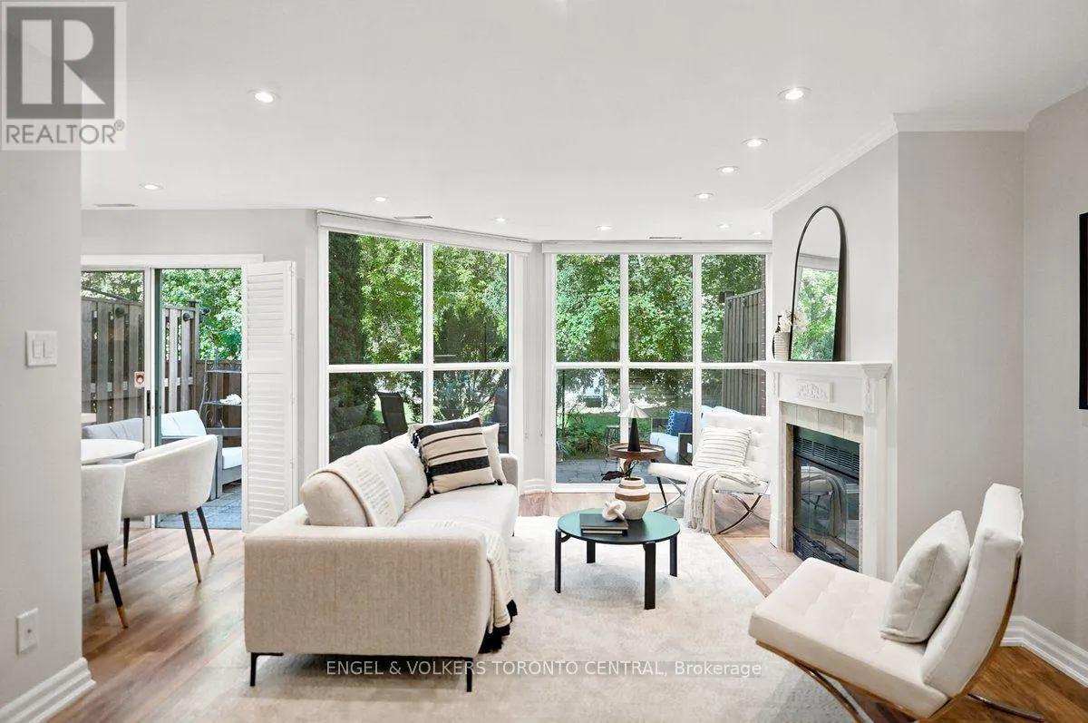 TH18 - 100 ARBORS LANE
