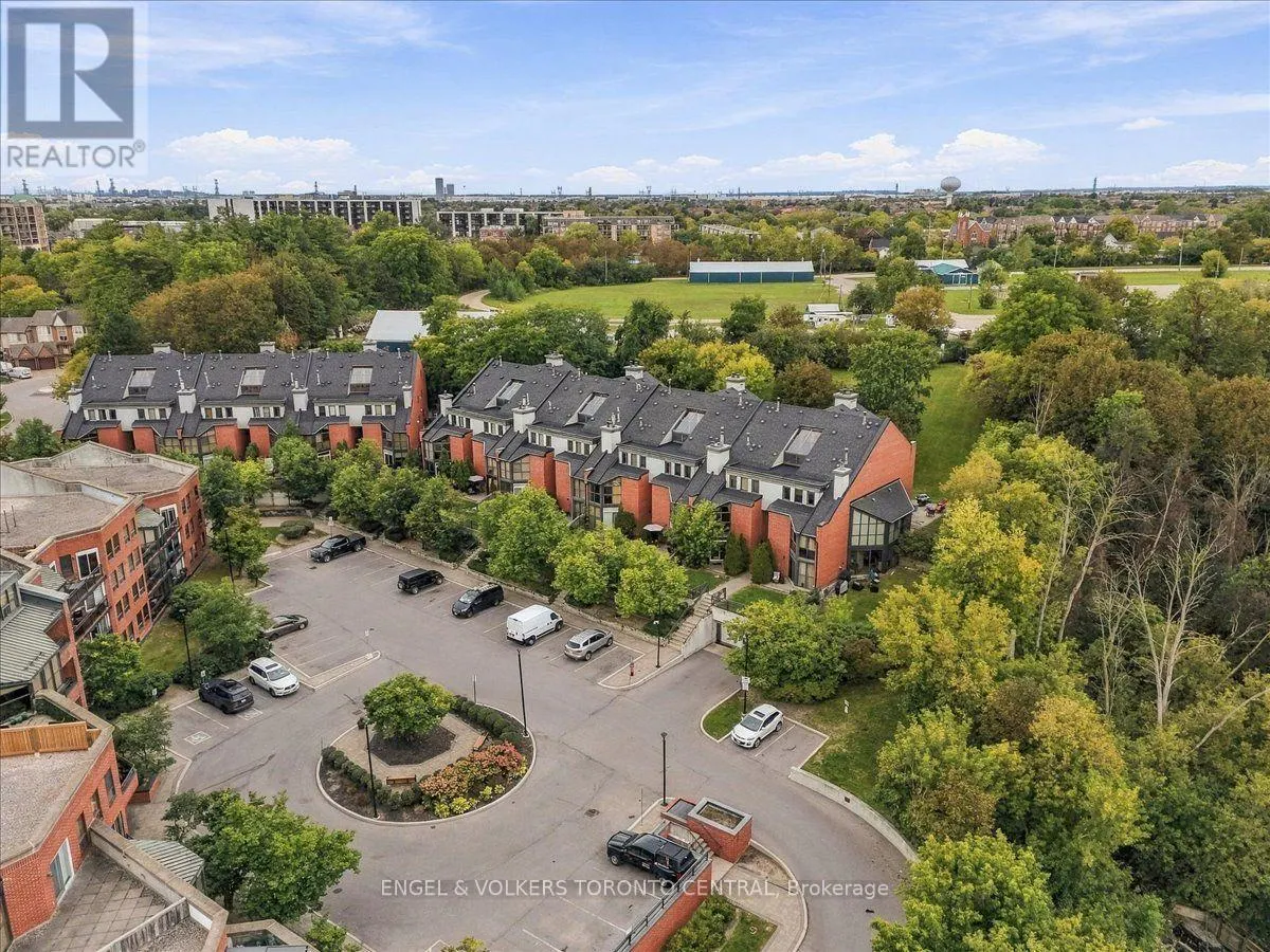 TH18 - 100 ARBORS LANE