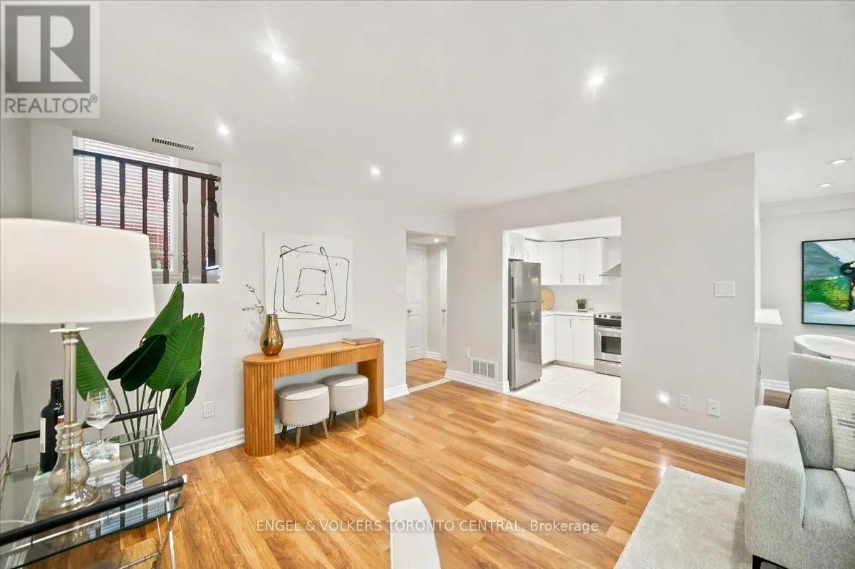 TH18 - 100 ARBORS LANE