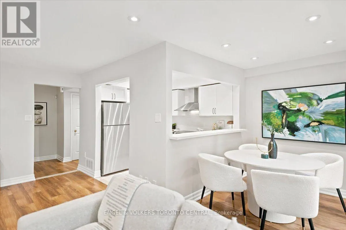 TH18 - 100 ARBORS LANE