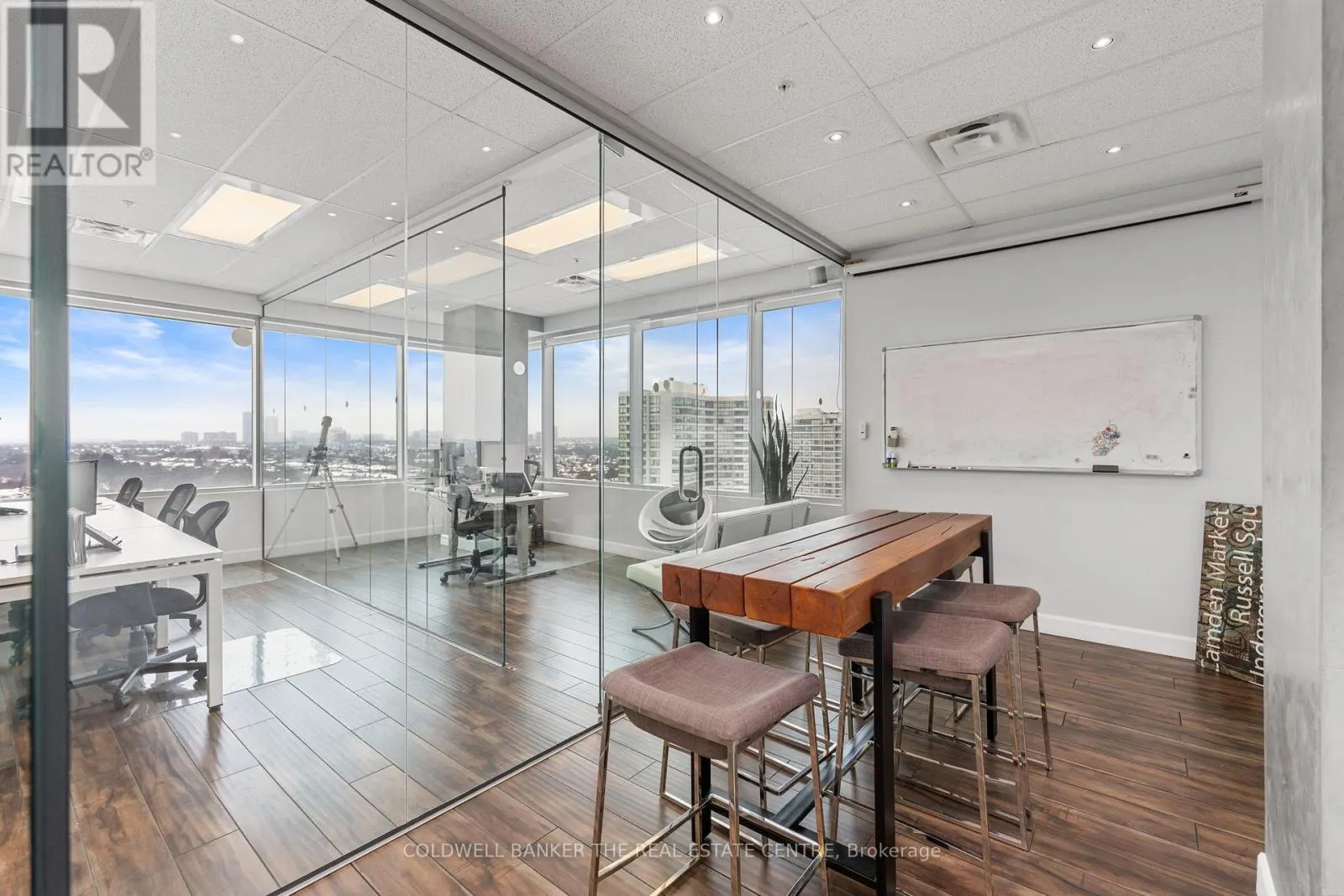 812 - 7191 YONGE STREET