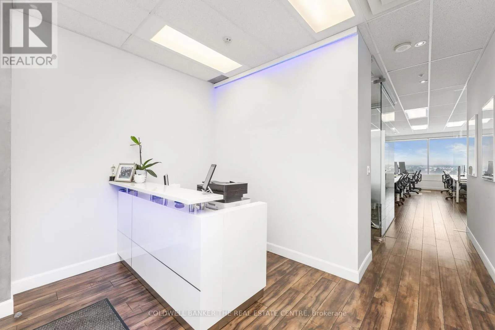 812 - 7191 YONGE STREET