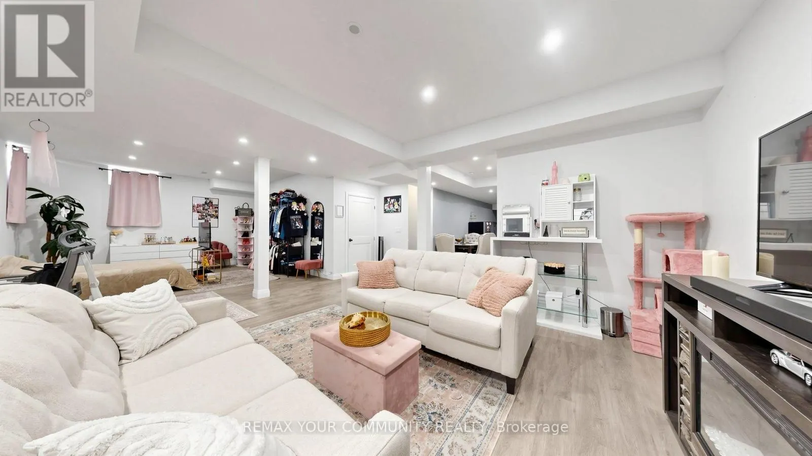 9 BACKHOUSE DRIVE