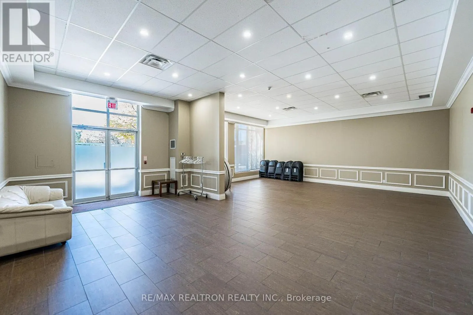 234 - 10211 KEELE STREET