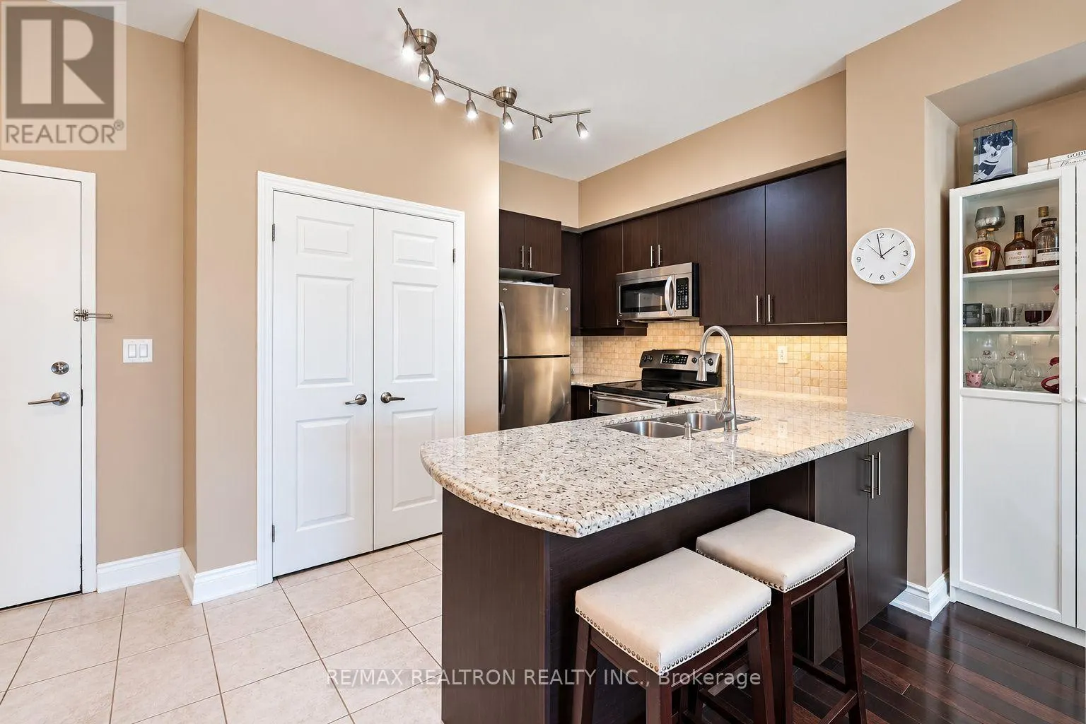 234 - 10211 KEELE STREET