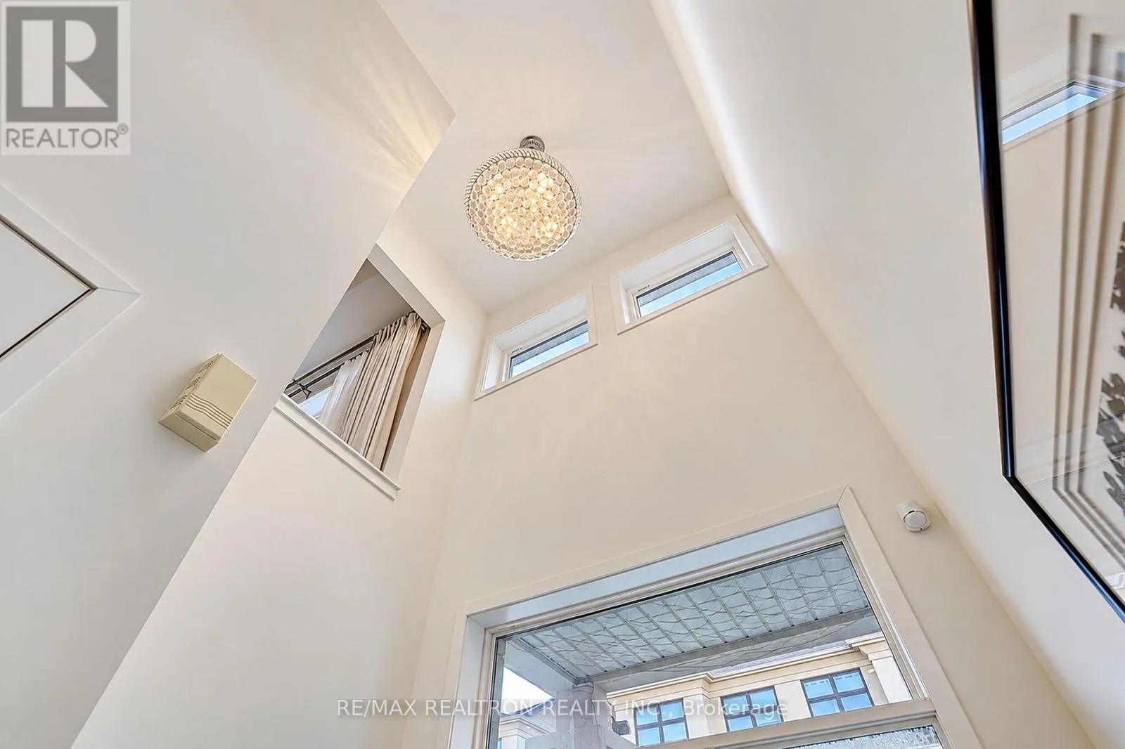 57 ARMILLO PLACE