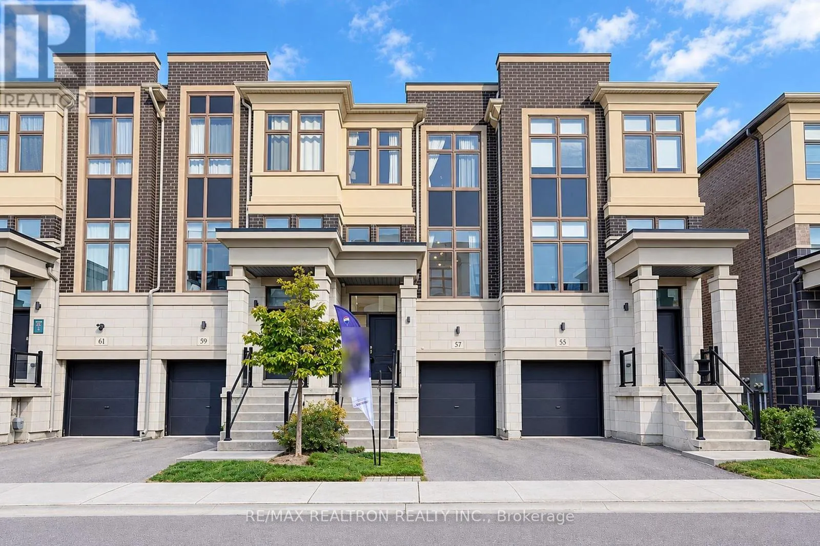 57 ARMILLO PLACE