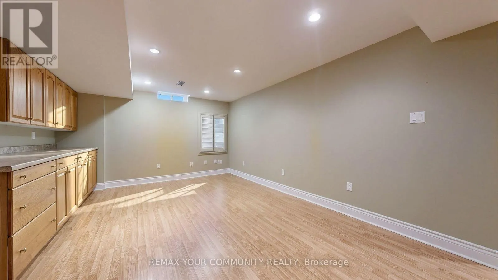 45 MANORWOOD DRIVE