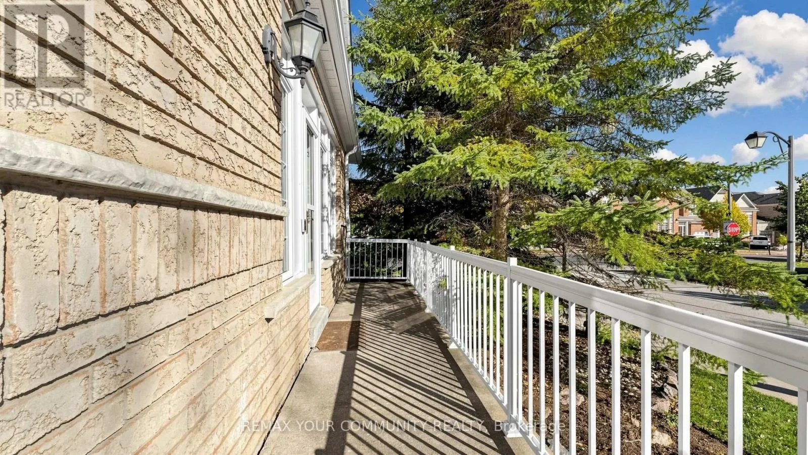 45 MANORWOOD DRIVE
