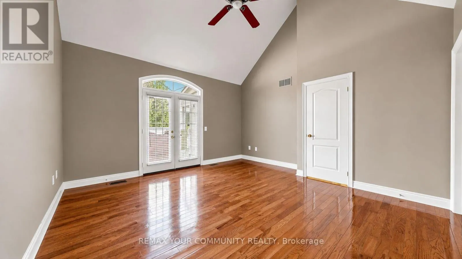 45 MANORWOOD DRIVE