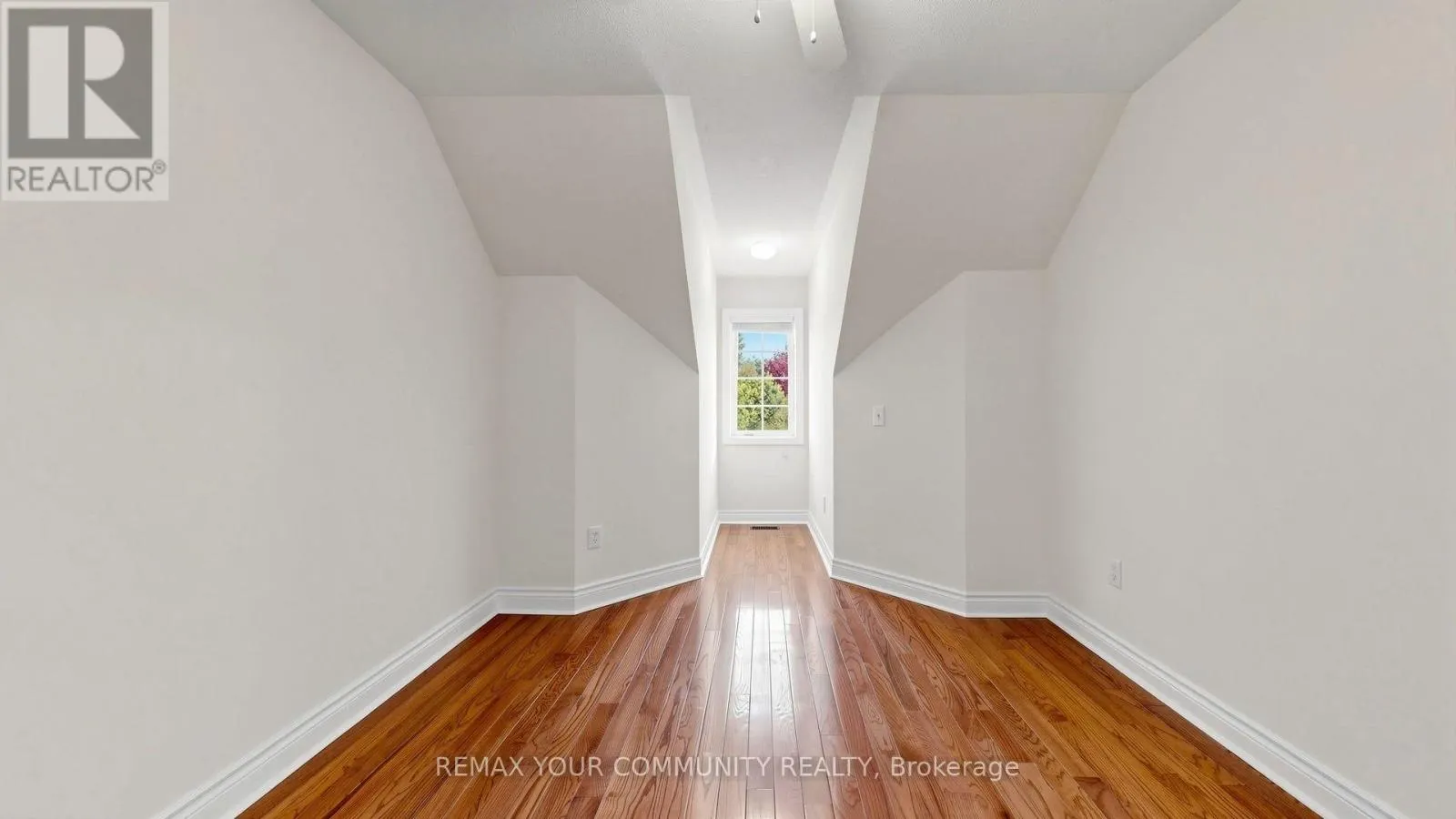 45 MANORWOOD DRIVE