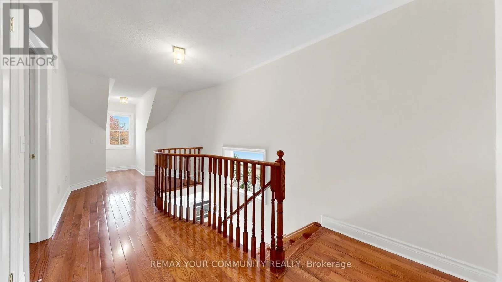 45 MANORWOOD DRIVE
