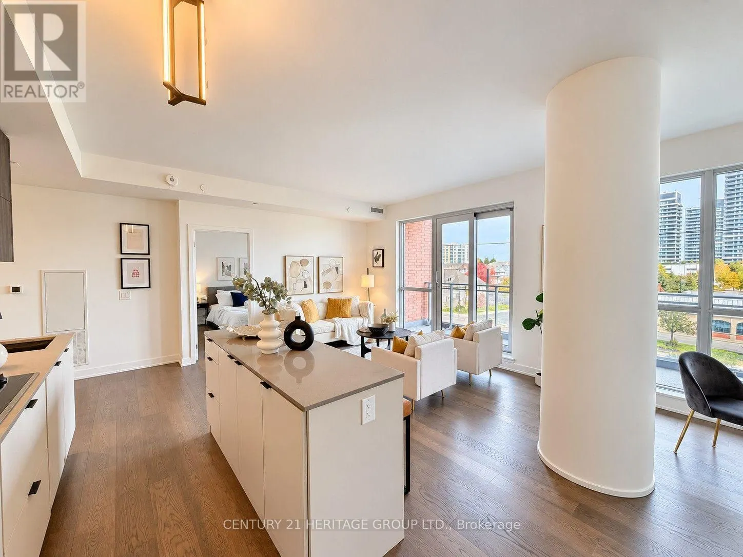 325 - 8888 YONGE STREET