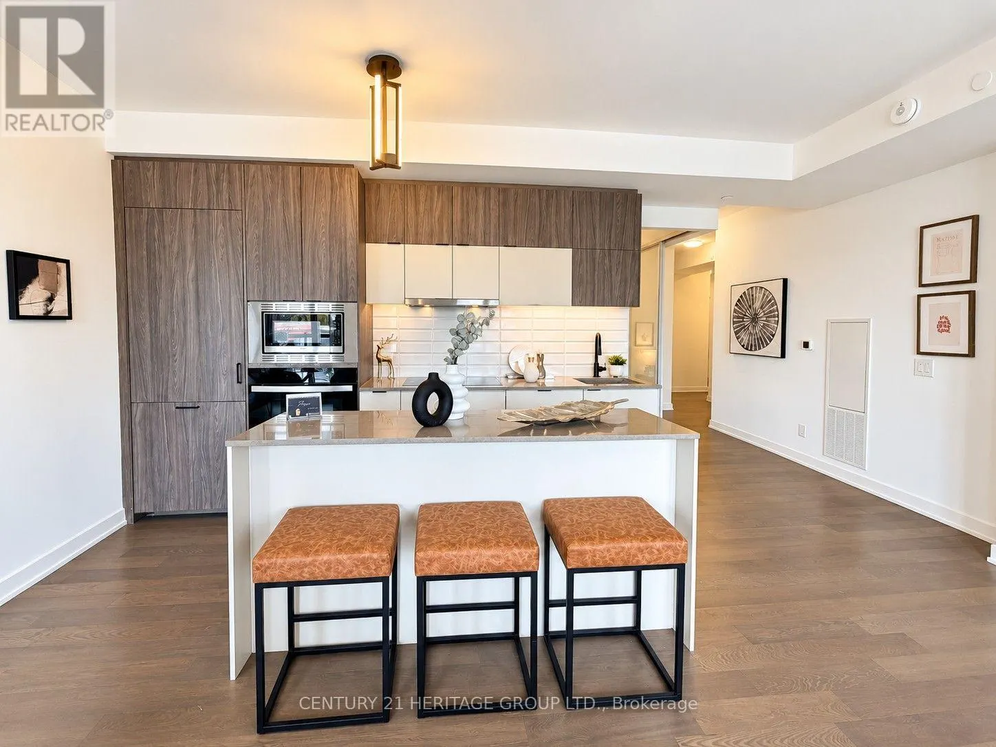 325 - 8888 YONGE STREET