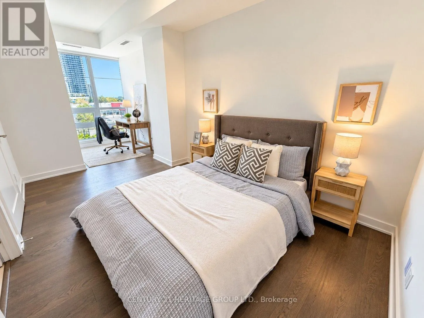 325 - 8888 YONGE STREET