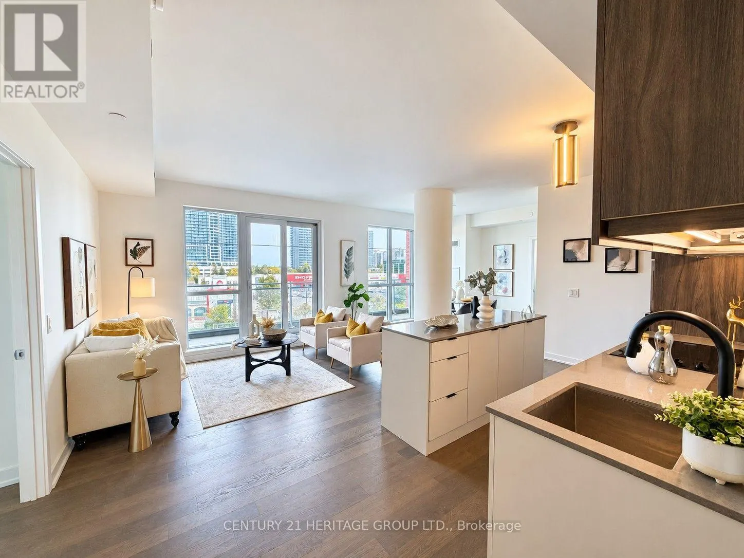 325 - 8888 YONGE STREET
