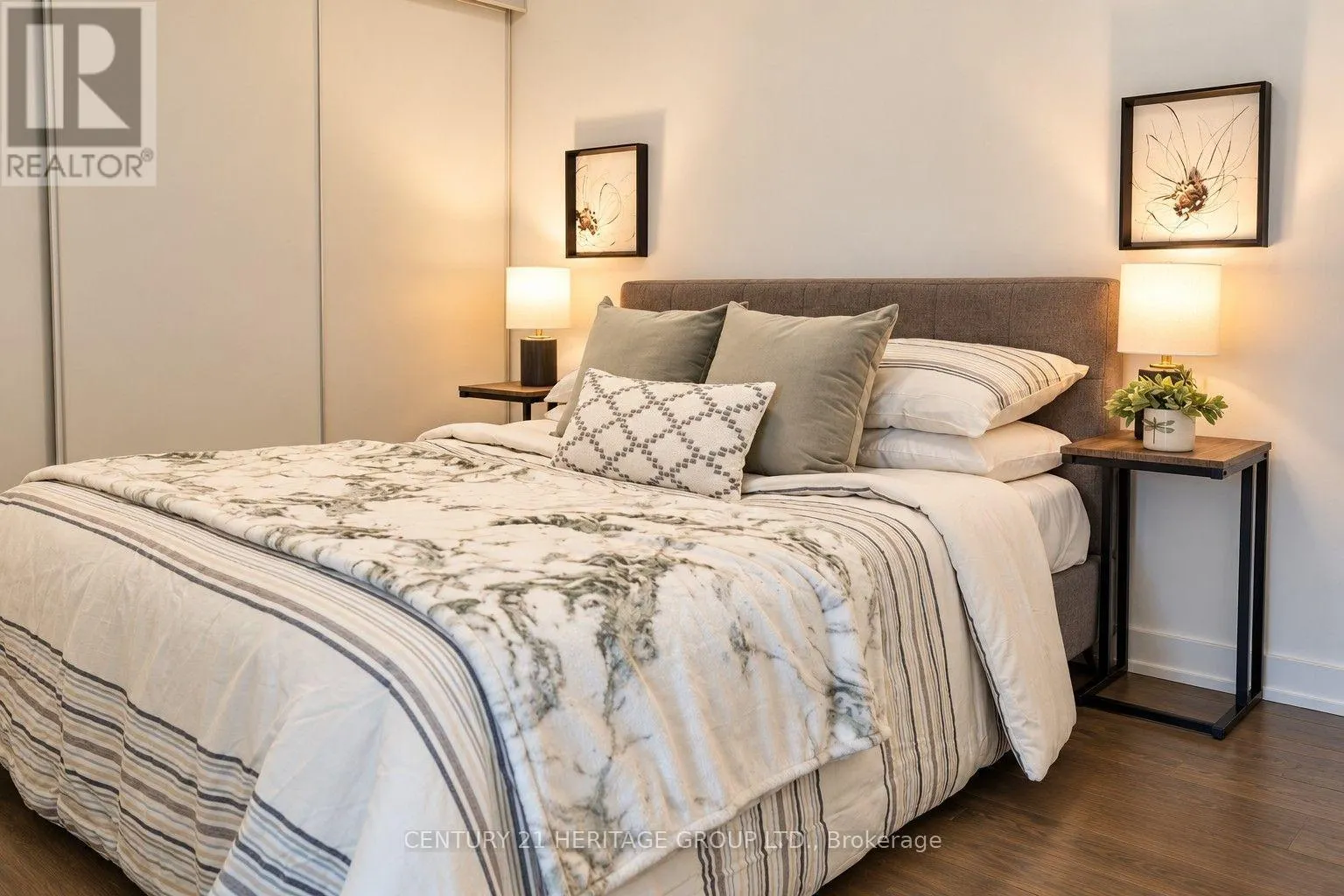 325 - 8888 YONGE STREET