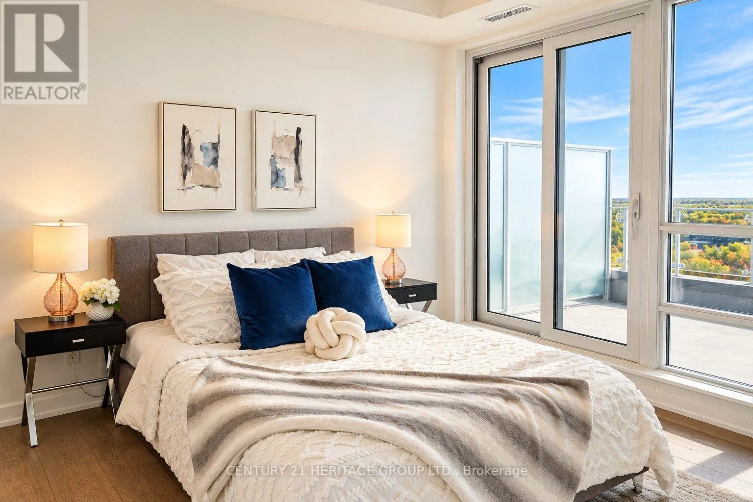 325 - 8888 YONGE STREET