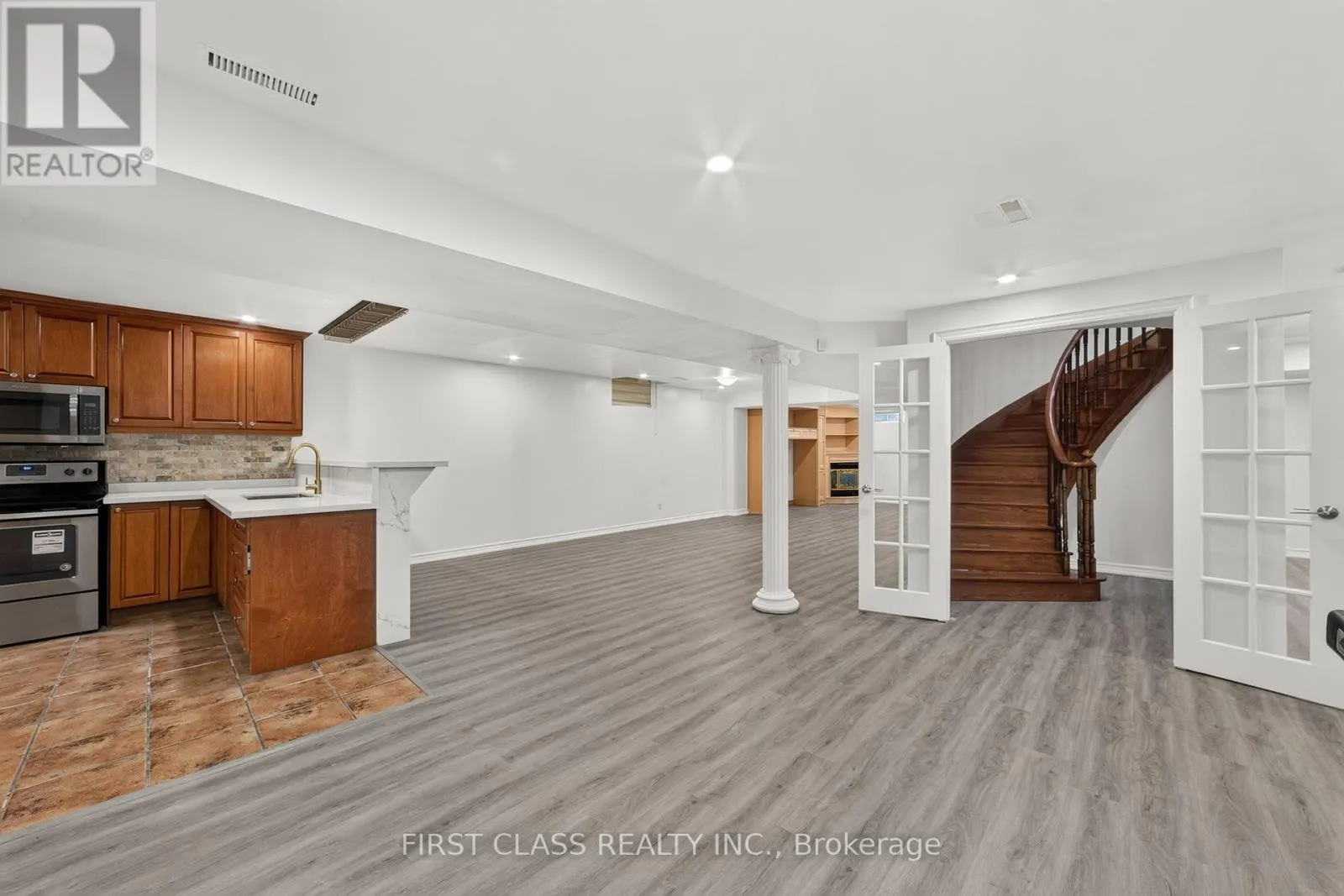 67 BLACK WALNUT CRESCENT