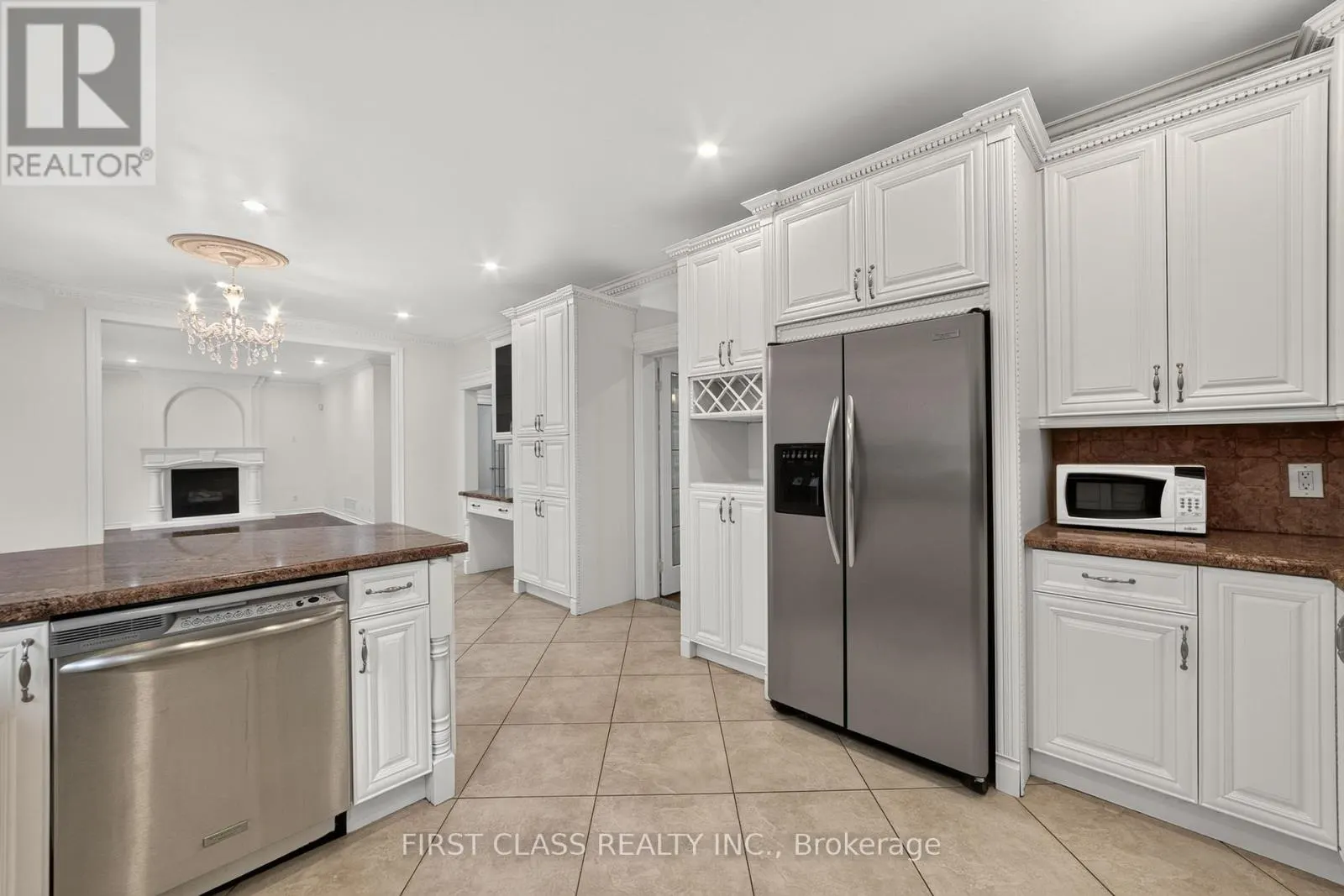 67 BLACK WALNUT CRESCENT