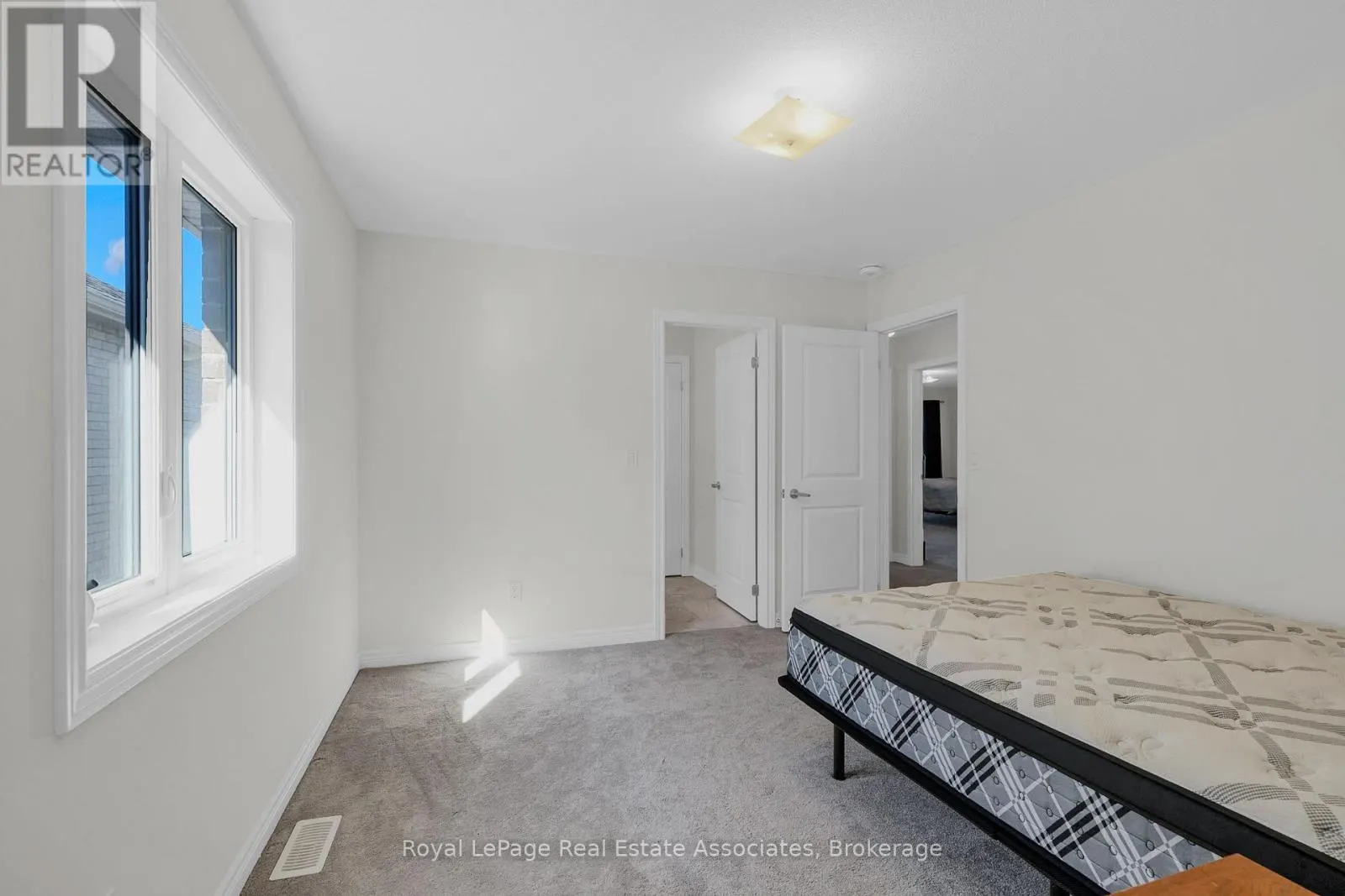 1418 DAVIS LOOP