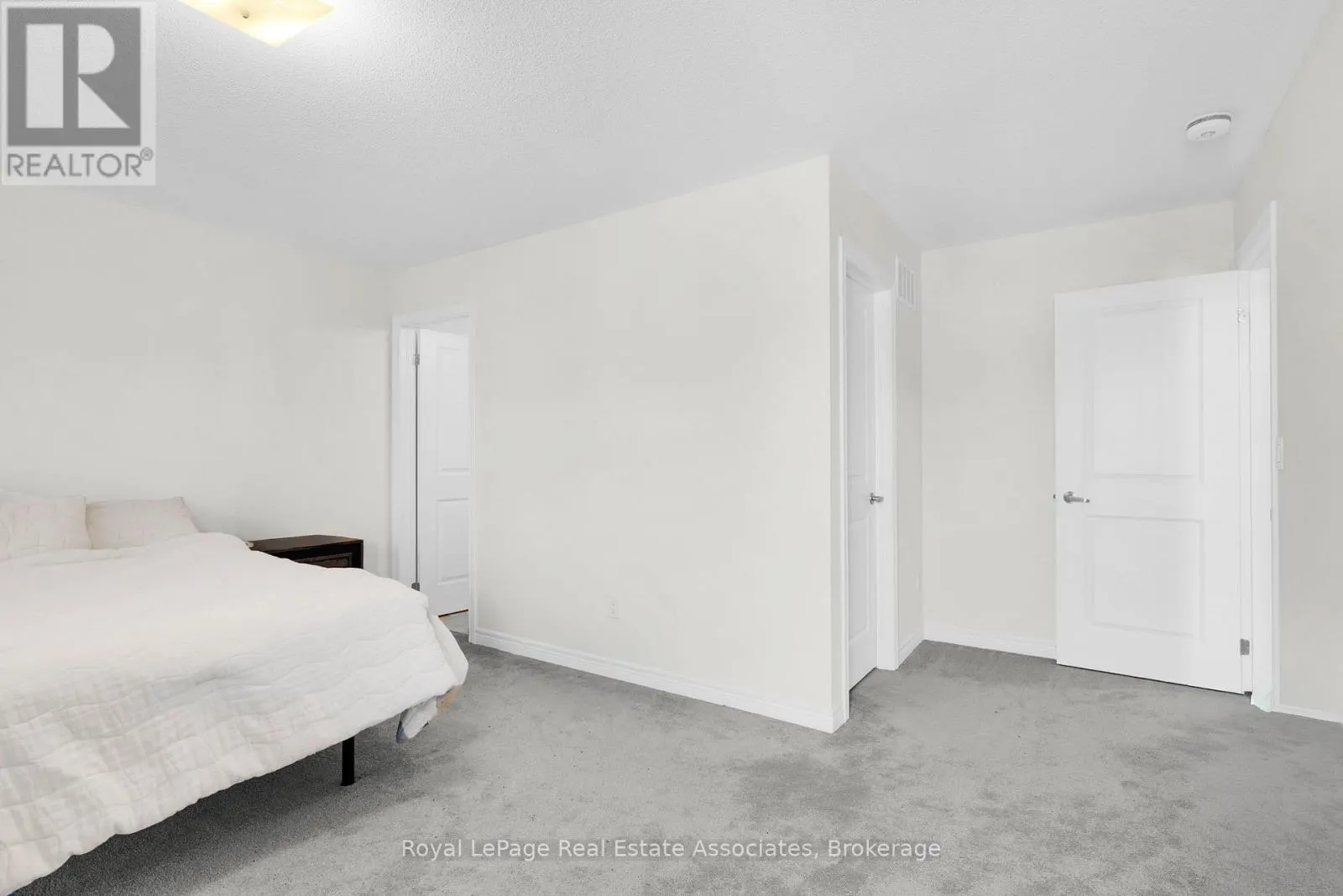1418 DAVIS LOOP