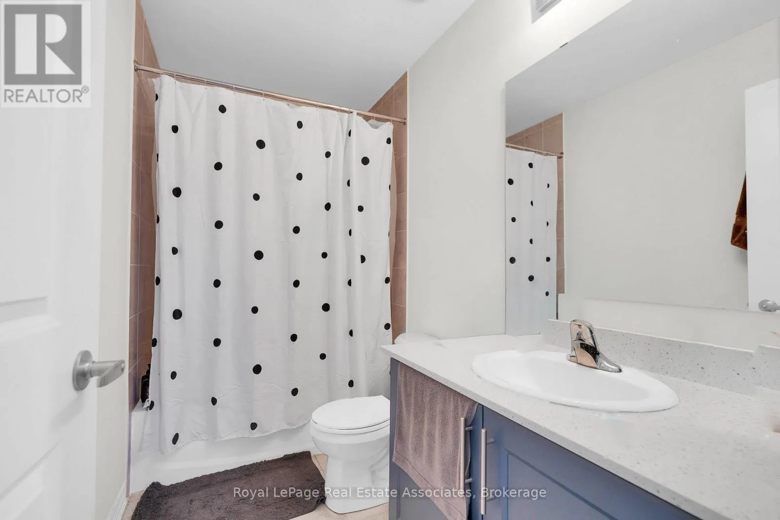 1418 DAVIS LOOP