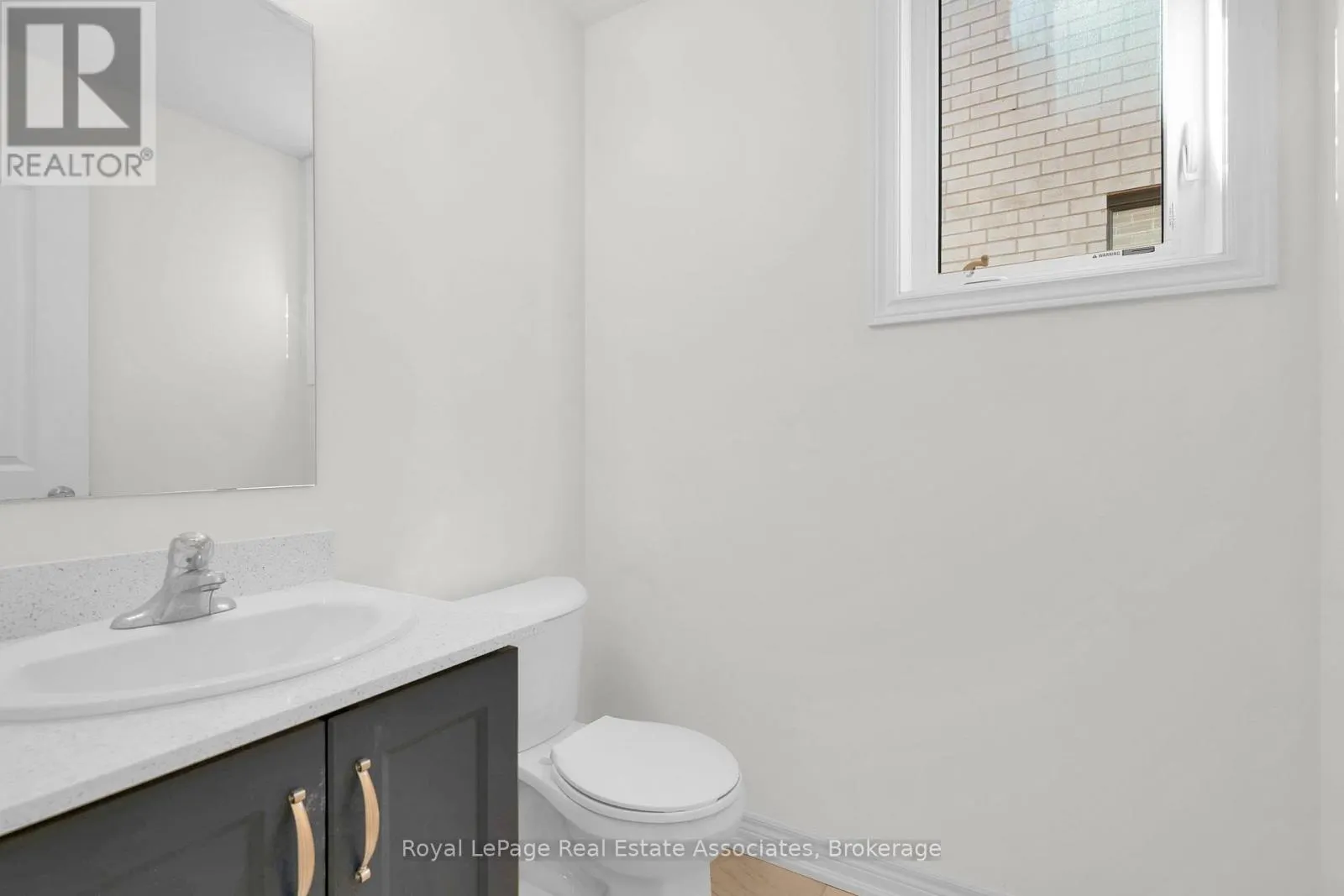 1418 DAVIS LOOP