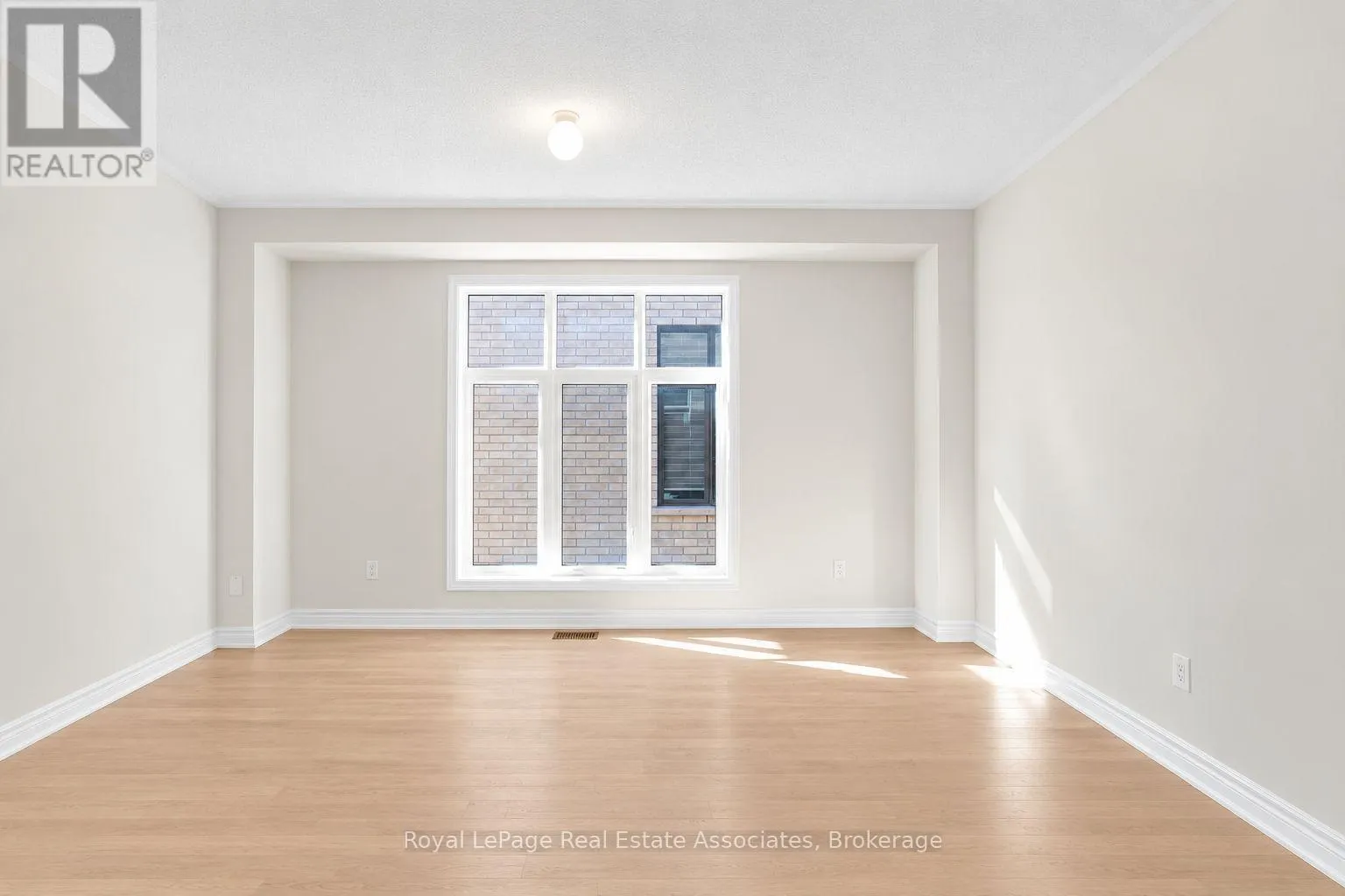 1418 DAVIS LOOP