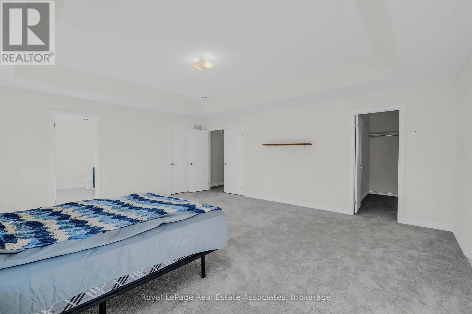 1418 DAVIS LOOP