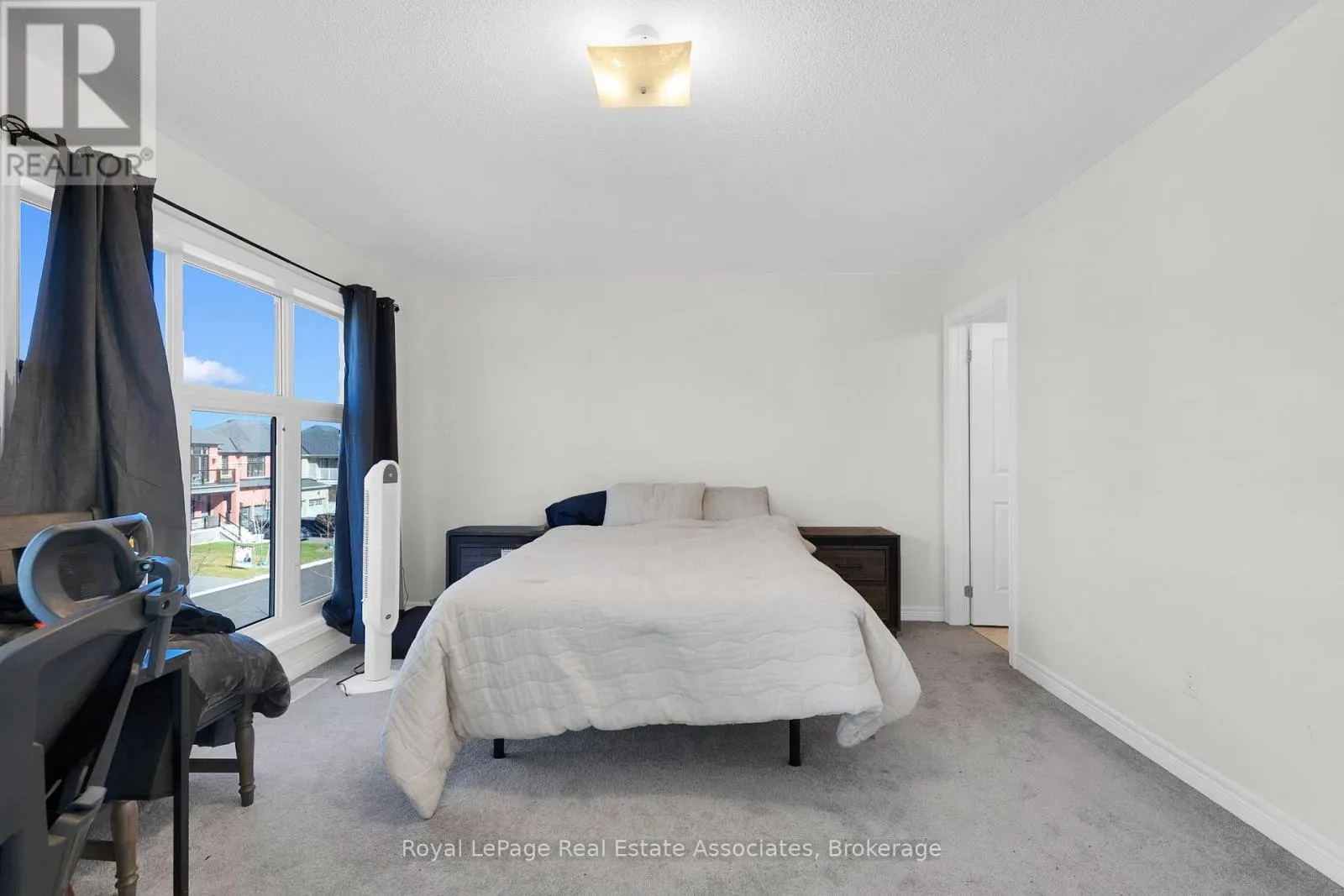 1418 DAVIS LOOP